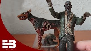 Zombie amp Cerberus action figures  Resident Evil Archives [upl. by Huntley284]