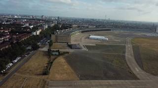 Drohne  Berlin  ehemaliger Flughafen Tempelhof [upl. by Dart396]