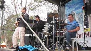 DEMOLIENDO HOTELES  CHARLY GARCIA cover GRUPO LR 27 09 2015 [upl. by Levitus]