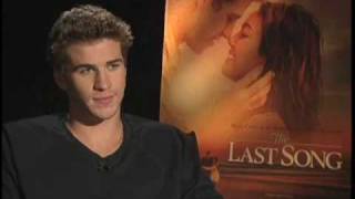 Liam Hemsworth  The Last Song interview [upl. by Negem]