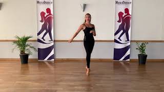 COMO BAILAR BACHATA  PASOS BASICOS LADY STYLE CLASE 2 IRENE MARTIN [upl. by Robi66]