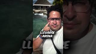 Turista guarda en frascos la arena de playa en Mexico y SE MOLESTAN termina mal 🇲🇽🏖️ Shorts [upl. by Frazer]