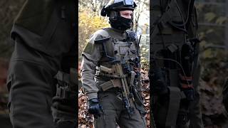 🇩🇪 German Police Commandos using 🇧🇪 Belgian FN SCAR Variants [upl. by Eulaliah]