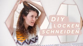 Ich schneide meine Locken DIY Stufenschnitt bei Locken  heylilahey [upl. by Nord313]