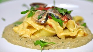 Pasta mare e monti al sugo di vongole e crema di funghi porcini [upl. by Efal]