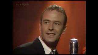 Robson Green and Jerome Flynn  Unchained Melody Studio TOTP [upl. by Husain864]