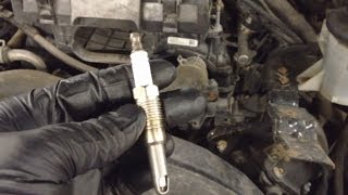 Ford 46L amp 54L 3V Triton Spark Plug Removal [upl. by Akehsat621]