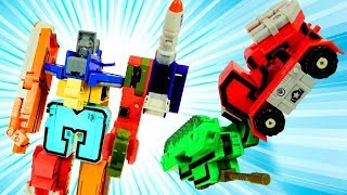 Giochi con Transbots Impariamo i numeri in italiano Transformers personaggi [upl. by Tolland]