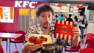 ¿Cómo cambia la comida rápida americana en INDIA  ¡Todo pica 🍔🔥 [upl. by Fanny]