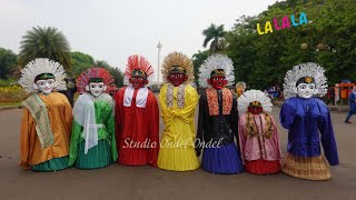 Ondel Ondel Betawi Monumen Nasional Bernyanyi Merdu Lalala Parade Ondel Monas 58 [upl. by Zuckerman]