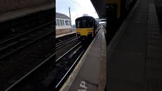 Train incoming at Hazel Grove train Station [upl. by Kyre581]