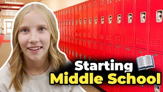 Brielle is going to Middle school Opening locker for the first time [upl. by Yddub]