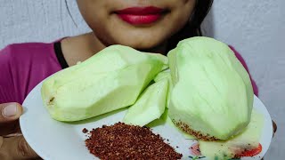 ASMR Comiendo Mango Verde con Tajin  ASMR Sour Fruit Natural Green Mango Eating With Spicy Sauce [upl. by Brandi]