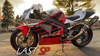 RC51  Testing Hondas Last True Sport Production  VTR1000 SP2  RVT1000R SP2 [upl. by Atsira]