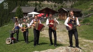 Die Mayrhofner  Mit Schnurrbart Hut und Geige  Melodien der Herzen 2012 [upl. by Wilonah]