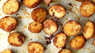 Aardappels met Parmezaanse kaas uit de oven [upl. by Terrej]