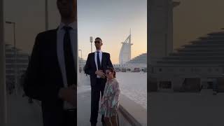 The tallest person in the World meets the Tallest building in the World 🌍🎥 [upl. by Chadwick945]