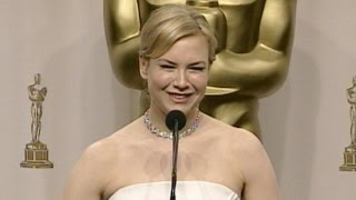 Renée Zellweger  The Academy Awards 2004 [upl. by Taryne]