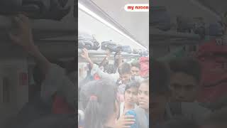 Viral Video Ticketless Passengers Overcrowd Vande Bharat Express [upl. by Willem9]