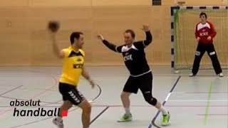 Handball  OffenseTackletraining [upl. by Riffle]