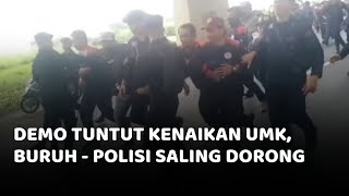 Demo Buruh Tuntut Kenaikan UMK di Bekasi Jawa Barat [upl. by Suivatal]