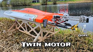 DIY RC boat Twin motor mono speedruns ends with a crash [upl. by Ekusoyr252]