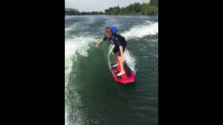 wakeshaper 2009 supra 22ssv surfing [upl. by Repsac]