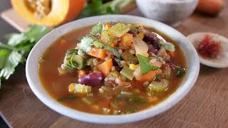 Une soupe repas healthy en 30 minutes qui va vous faire du bien [upl. by Assirrec]