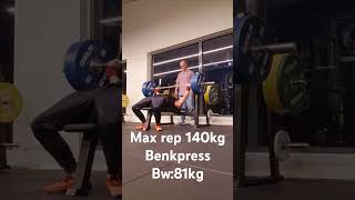 140kg benkpress motivation power sports benchpress training workout benkpress [upl. by Holihs]