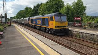 60087 quotIngleboroughquot passing Settle 8724 with the empty 6E77 HunsletArcow [upl. by Nywnorb]