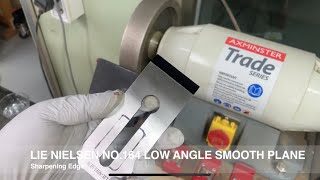 Lie Nielsen No164 Low Angle Smooth Plane Sharpening Edge [upl. by Nesyrb767]