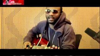 Fally Ipupa chante Catafalque chez Claudy Siar [upl. by Ettenil]