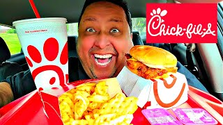 quotChickfilA ® Pimento Chicken Sandwich Review  Tasty amp Newquot [upl. by Nerrak677]