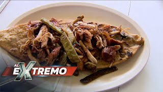 Exquisitos huaraches preparados con manteca de cerdo en el Mercado de Jamaica  Al Extremo [upl. by Schroder803]