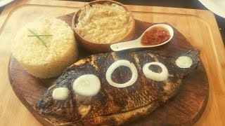 Voici comment je mange de lattiéké au poisson  Délicieuse et facile recette complète [upl. by Beverle]