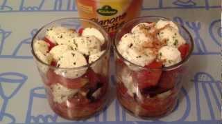 Faire des verrines  Apéritif tomate mozzarella [upl. by Leaffar]