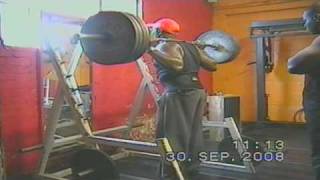 WILLENHALL GYM DEEP SQUAT [upl. by Arleta737]