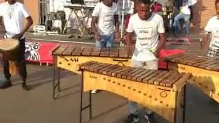 Master KG  Skeleton Move Ditau Marimba Band Live [upl. by Cullin]