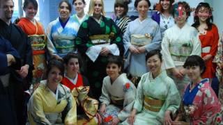 GRUPOS DE KIMONO EN EL MUNDO 世界の着物団体 quotKIMONO CLUB BARCELONAquot [upl. by Mahsih]