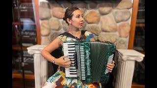 6421  Green Castiglione Piano Accordion LMM 30 60 1499 [upl. by Dnalyram]