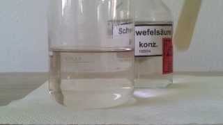 Chemie Experiment 4  Holzstab in konz Schwefelsäure HD [upl. by Ellenyl]