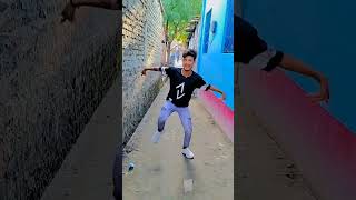 Kahwa khatat Badu diuti udar jata muhwa ke beauty 😍 dance bhojpuri vairalshort [upl. by Idnod]