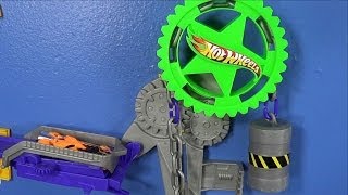 Power Pulley Hot Wheels Wall Tracks Track Set Addition [upl. by Zena]