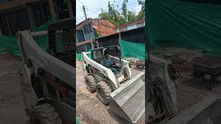 Operando Minicargador Bobcat [upl. by Kessler]