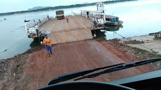 TRAVESSIA DE BALSA RIO TOCANTINS DE CAROLINA MARANHÃO A FILADÉLFIA TOCANTINS BR 230 a TO 222 [upl. by Eniaral]