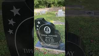 Liyah and Lianas world 1st time visiting their sister Tiphne Darshay Hollis grave site [upl. by Grayce823]