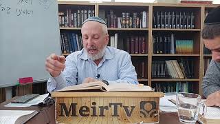 Parshat Beshalach 1  Rabbi Menachem Listman [upl. by Llerryt]