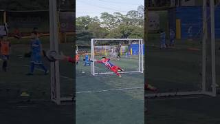 Atajadón de Thiago🧤 edit viralvideo porteros goalkeeper football atajadondethiago atajadas [upl. by Hanikehs]