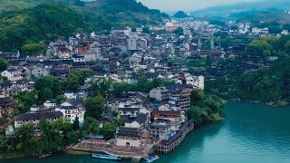 The town hanging on the waterfall——Furong Ancient Town【Curious China】 [upl. by Retsub]