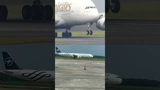 Airbus S380800 aviation liveplanespotting planespotting airportstream shorts [upl. by Finlay]